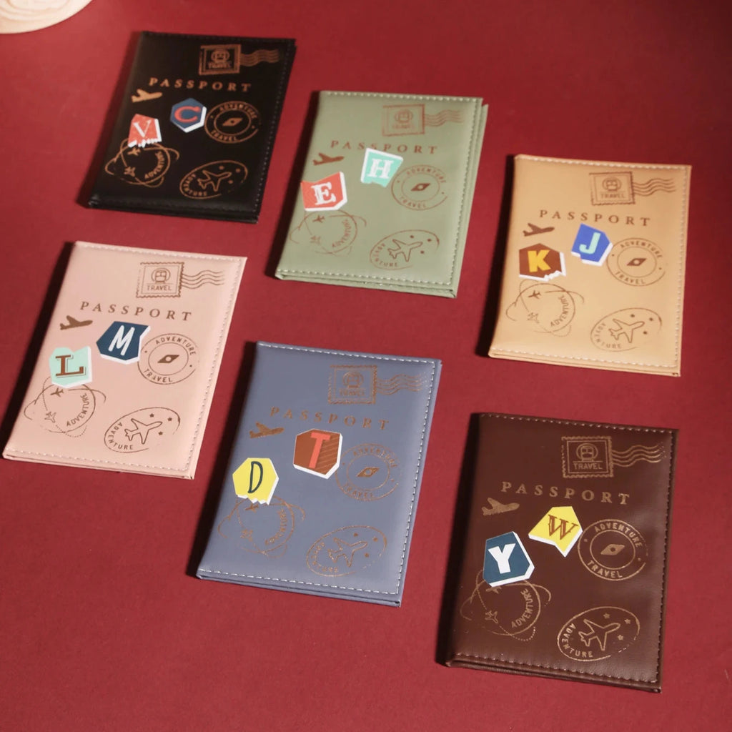 étui passeport personnalisé initiales