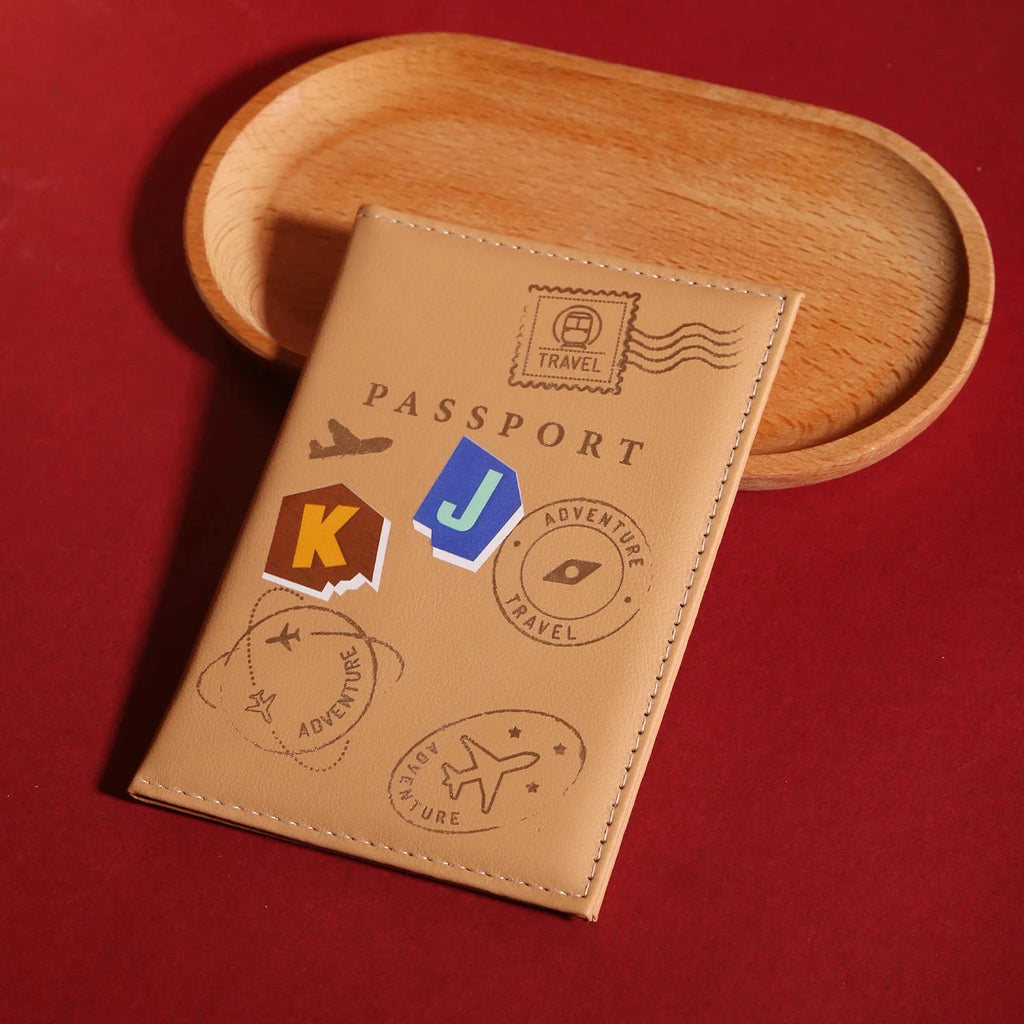 étui a passeport personnalisé initiales