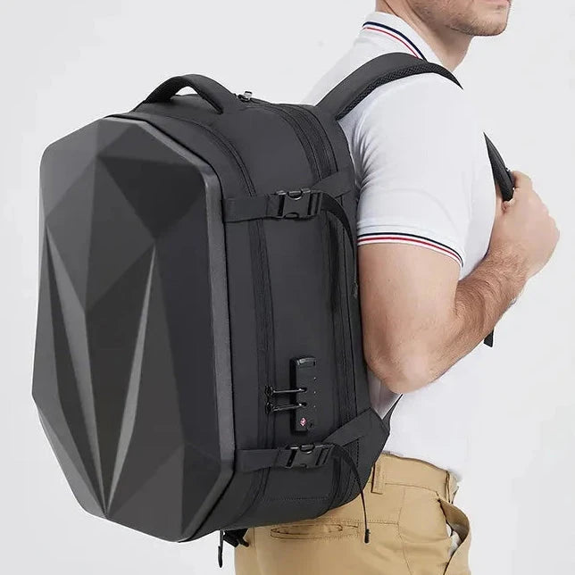 sac a dos grande capacité rigide avec code homme