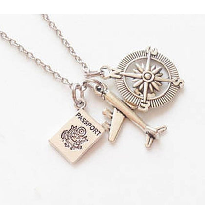 collier avion passeport boussole