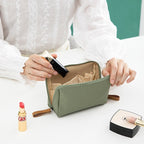 petite trousse maquillage de voyage femme pratique