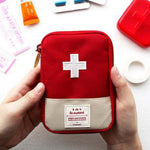 trousse pharmacie de voyage first aid