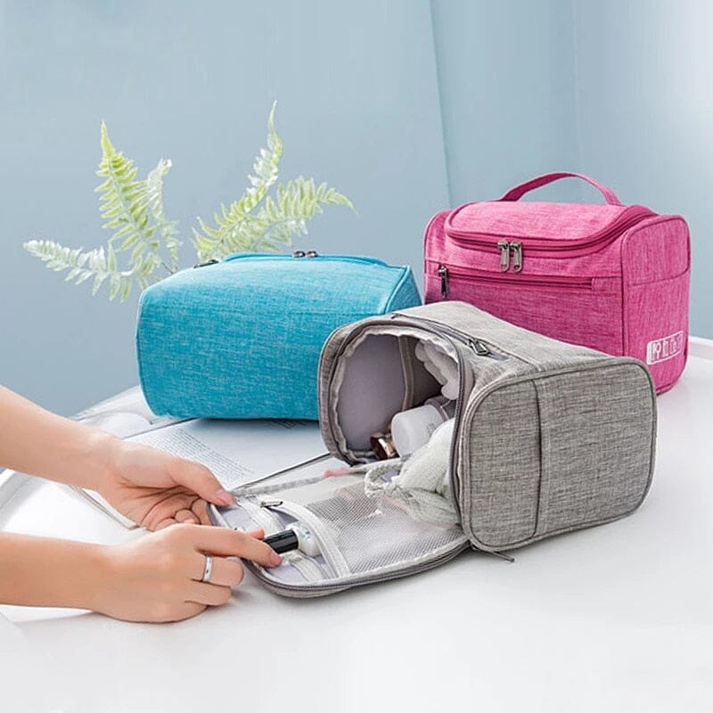 trousse toilette a suspendre tendance