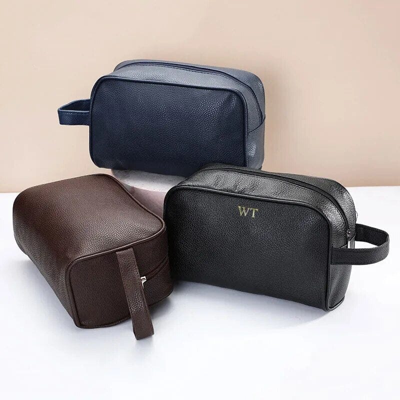 Trousse De Toilette De Voyage Personnalisée Pour Homme - Polyester Noir Avec Details En Cuir Trousse De Toilette De Voyage Personnalisée Pour Homme - Polyester Noir Avec Details En Cuir